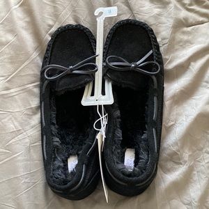 Black moccasin slippers